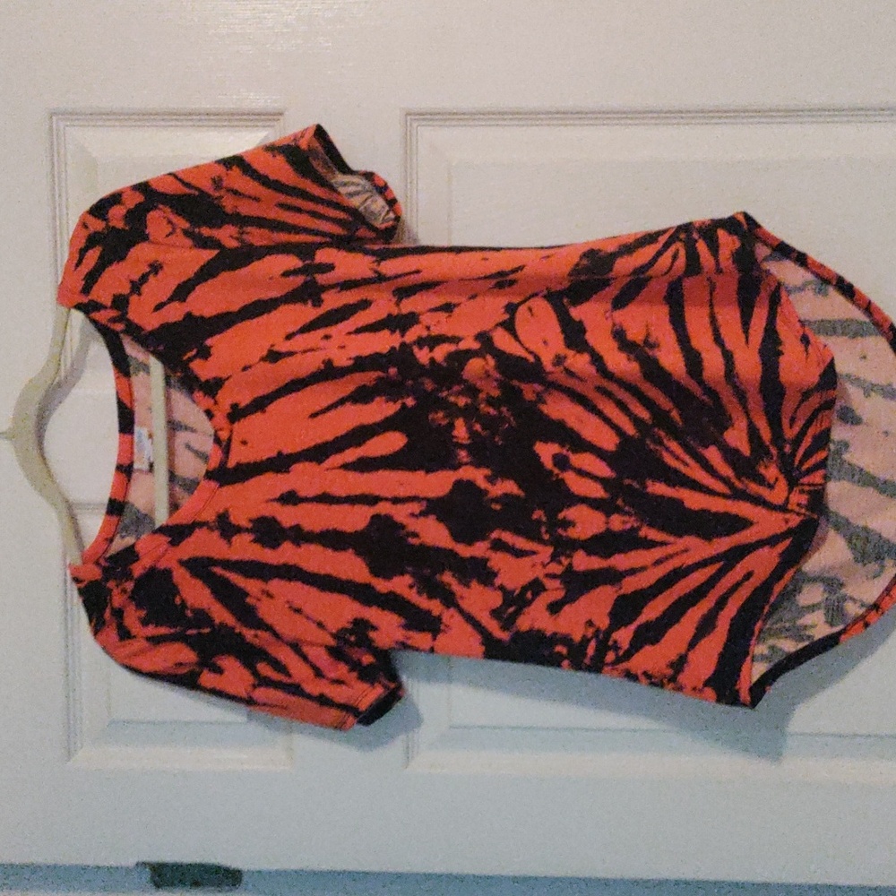 Christy t great for fall and halloween